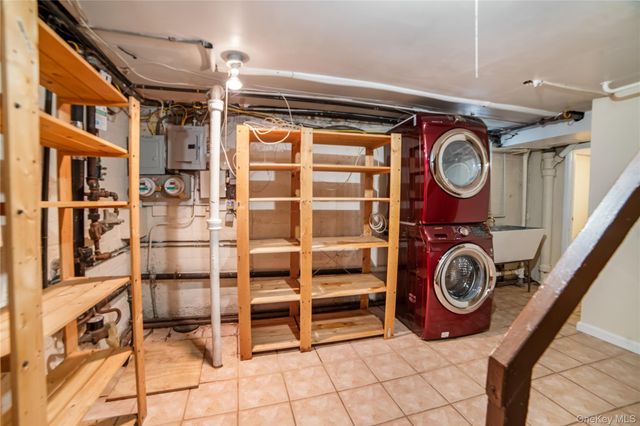 7719 252nd Street, Bellerose, NY 11426