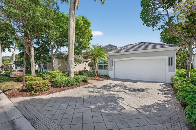 16076 Villa Vizcaya Place, Delray Beach, FL 33446