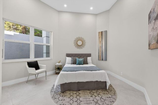 16076 Villa Vizcaya Place, Delray Beach, FL 33446