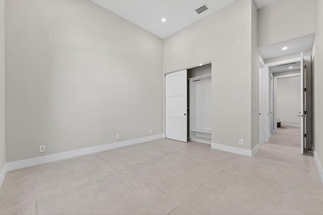 16076 Villa Vizcaya Place, Delray Beach, FL 33446