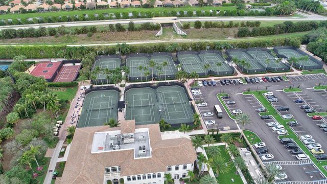 16076 Villa Vizcaya Place, Delray Beach, FL 33446