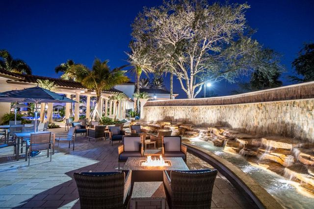 16076 Villa Vizcaya Place, Delray Beach, FL 33446