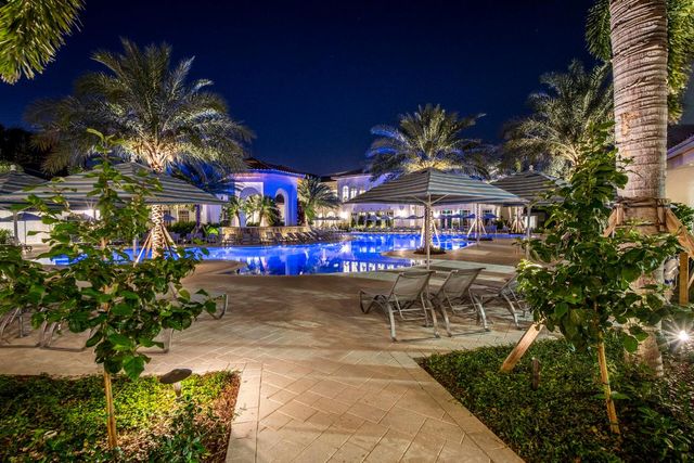 16076 Villa Vizcaya Place, Delray Beach, FL 33446