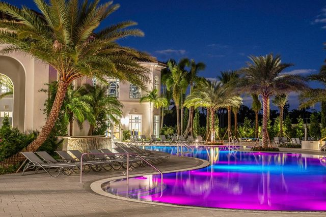 16076 Villa Vizcaya Place, Delray Beach, FL 33446