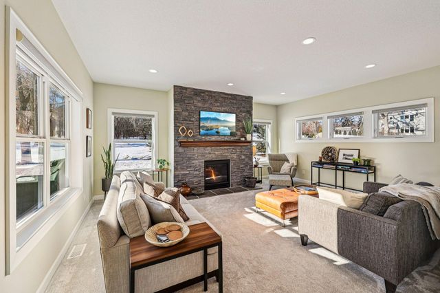 145 Cutacross Road, Golden Valley, MN 55422