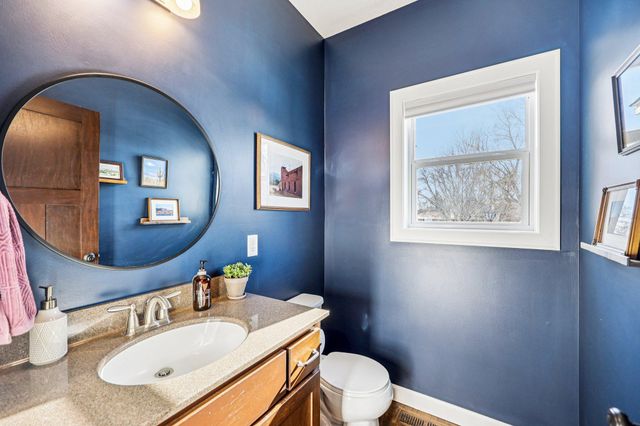 145 Cutacross Road, Golden Valley, MN 55422