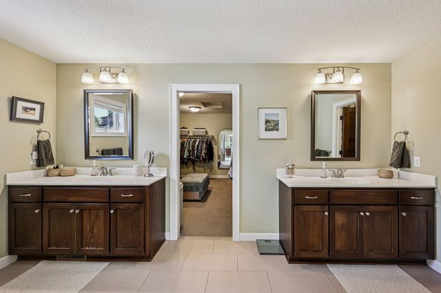 145 Cutacross Road, Golden Valley, MN 55422