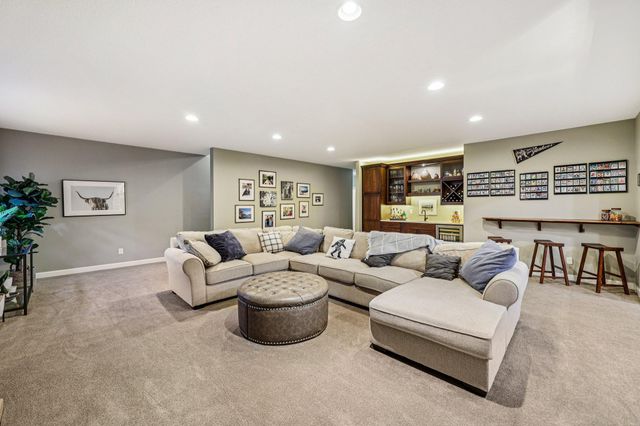 145 Cutacross Road, Golden Valley, MN 55422