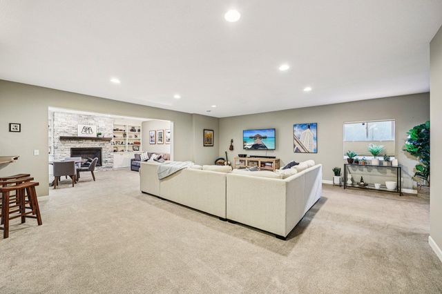 145 Cutacross Road, Golden Valley, MN 55422