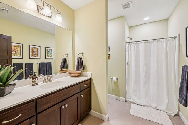 145 Cutacross Road, Golden Valley, MN 55422