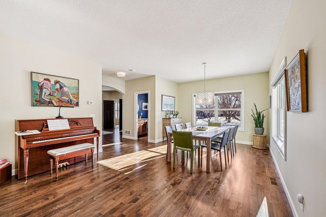 145 Cutacross Road, Golden Valley, MN 55422