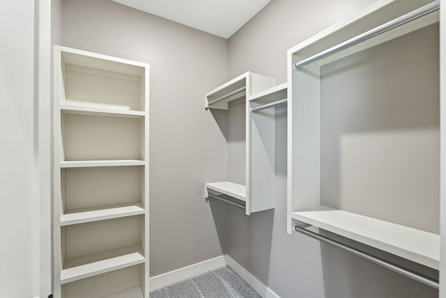 3513 S Bluelake St, Wichita, KS 67215