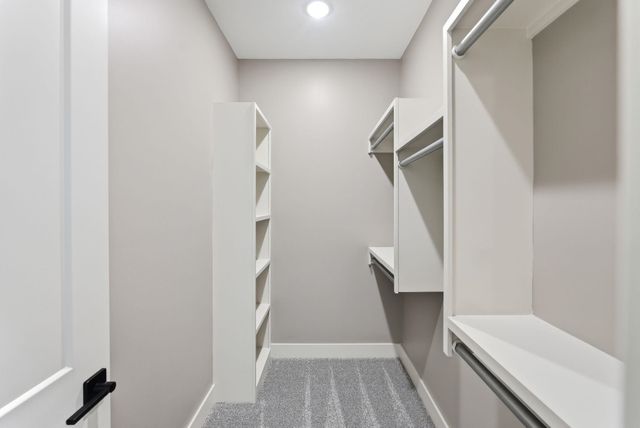 3513 S Bluelake St, Wichita, KS 67215