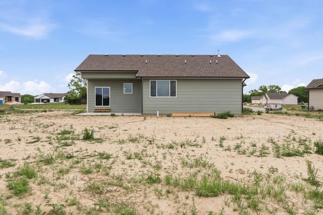 3513 S Bluelake St, Wichita, KS 67215