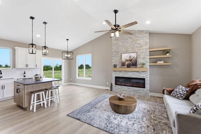 3513 S Bluelake St, Wichita, KS 67215