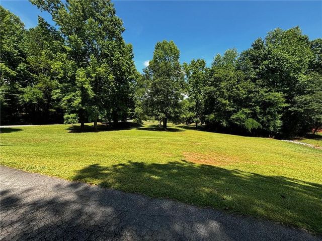 116 Valley View Drive, Maysville, GA 30558