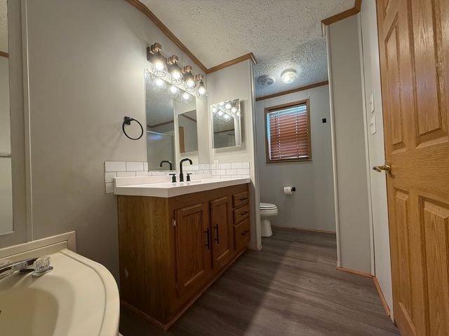 317 Pleasant Terrace, Matteson, IL 60443