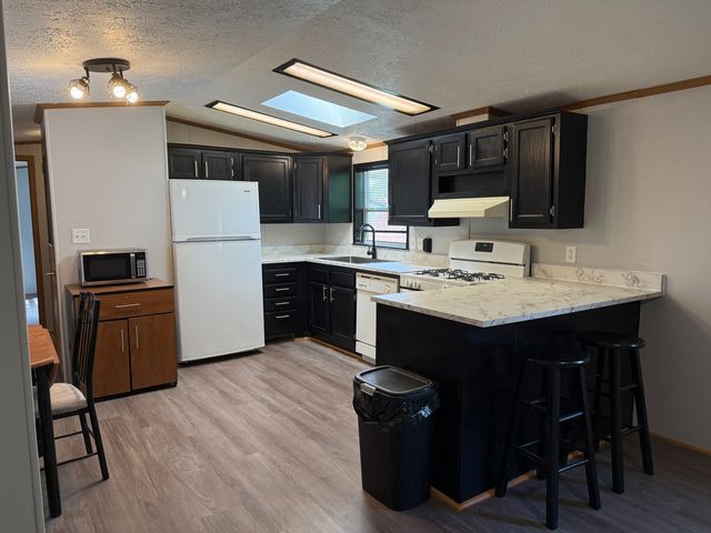 317 Pleasant Terrace, Matteson, IL 60443