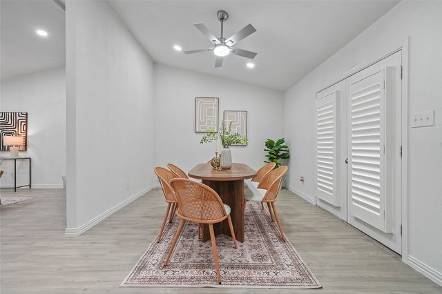 142 Kingsbridge Drive, Garland, TX 75040