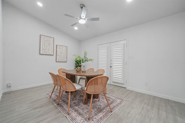 142 Kingsbridge Drive, Garland, TX 75040