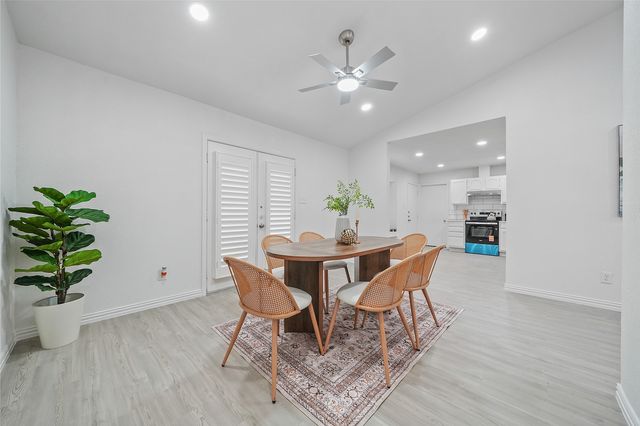 142 Kingsbridge Drive, Garland, TX 75040