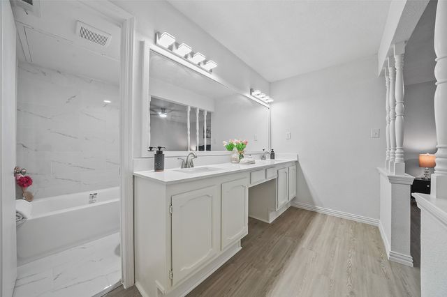 142 Kingsbridge Drive, Garland, TX 75040