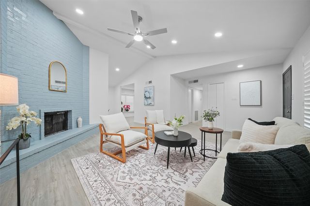 142 Kingsbridge Drive, Garland, TX 75040