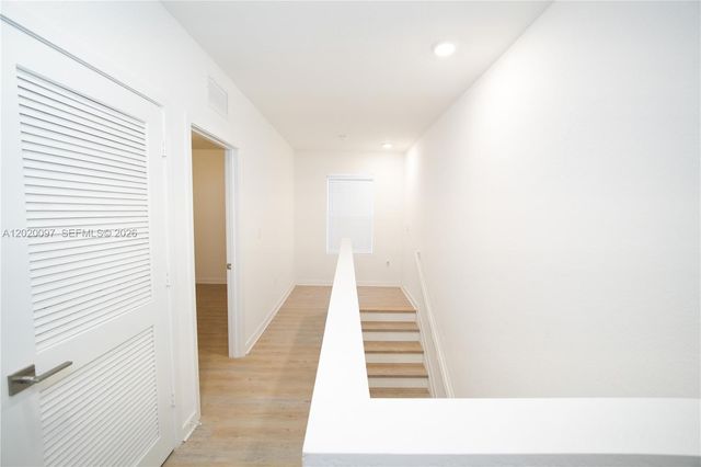 542 NE 6th Pl, Florida City, FL 33034