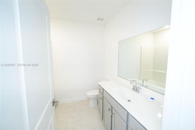 542 NE 6th Pl, Florida City, FL 33034