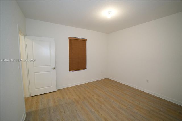 542 NE 6th Pl, Florida City, FL 33034