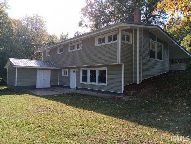 2347 E Navaho Drive, Vincennes, IN 47591