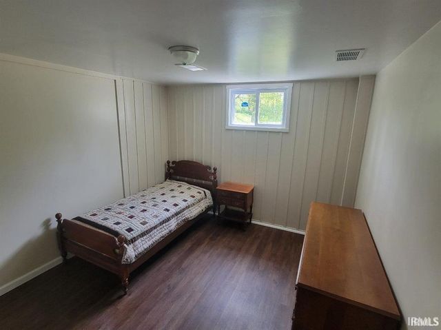 2347 E Navaho Drive, Vincennes, IN 47591