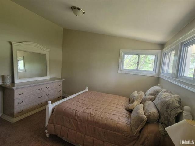 2347 E Navaho Drive, Vincennes, IN 47591