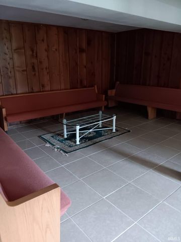 2347 E Navaho Drive, Vincennes, IN 47591