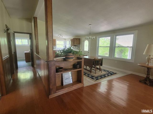 2347 E Navaho Drive, Vincennes, IN 47591