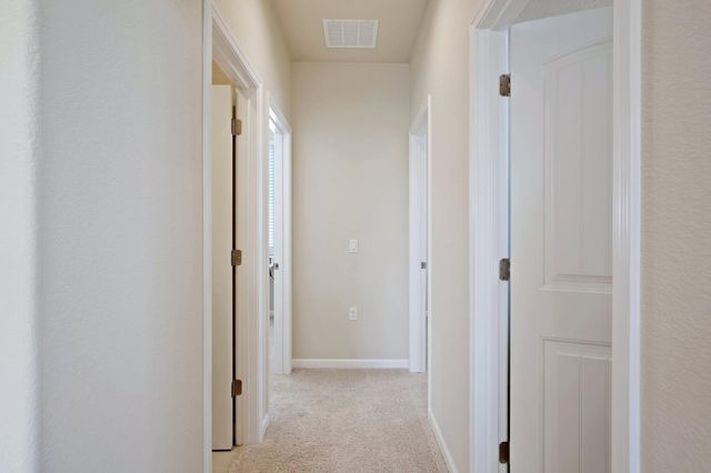 4591 Sandpiper Cir, Turlock, CA 95382