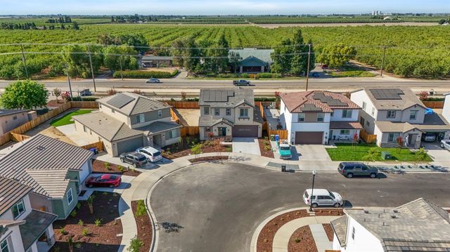 4591 Sandpiper Cir, Turlock, CA 95382