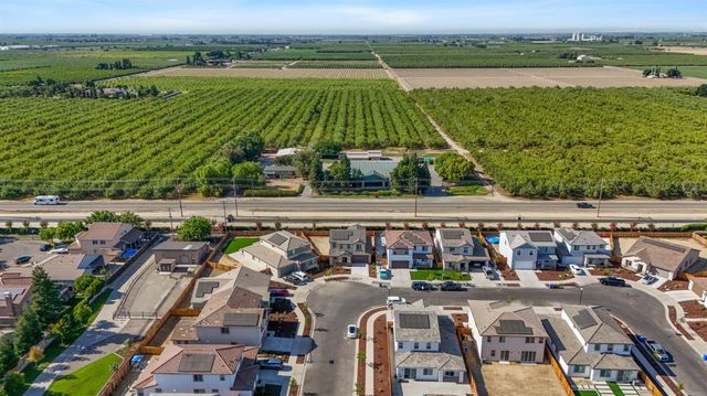 4591 Sandpiper Cir, Turlock, CA 95382