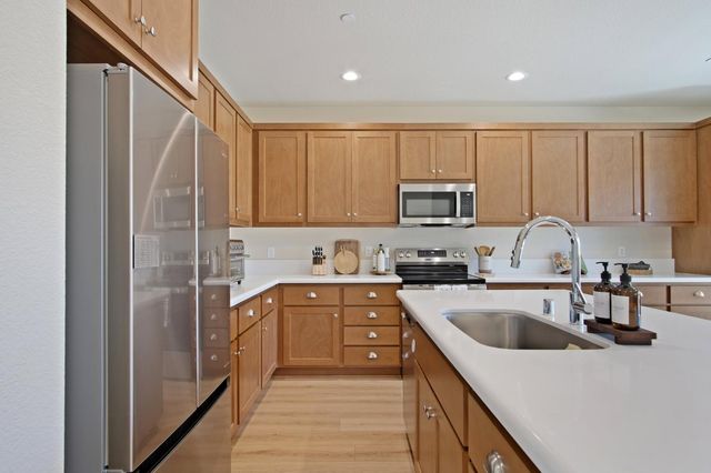 4591 Sandpiper Cir, Turlock, CA 95382