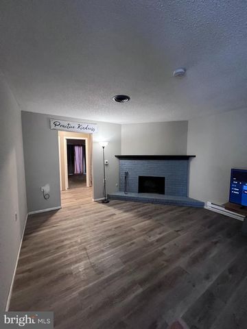 245 LEXINGTON DR, Tuckerton, NJ 08087