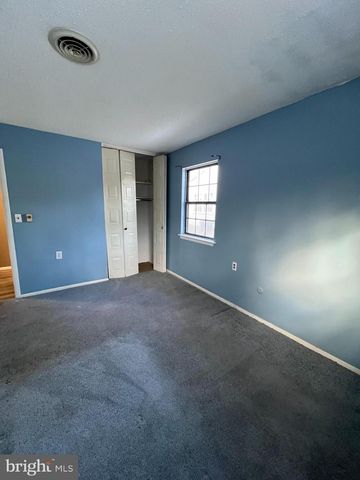 245 LEXINGTON DR, Tuckerton, NJ 08087