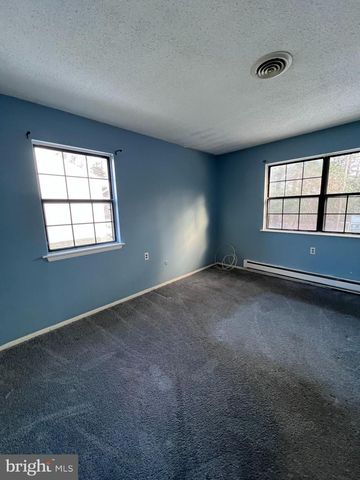 245 LEXINGTON DR, Tuckerton, NJ 08087