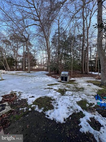 245 LEXINGTON DR, Tuckerton, NJ 08087