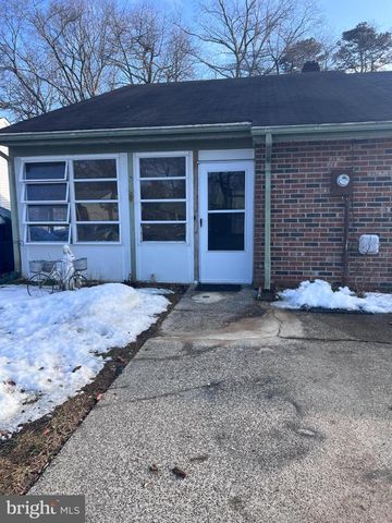 245 LEXINGTON DR, Tuckerton, NJ 08087