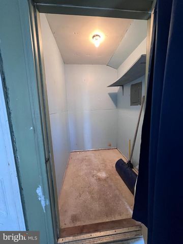 245 LEXINGTON DR, Tuckerton, NJ 08087