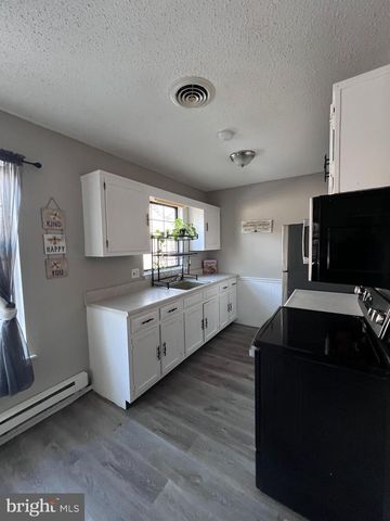 245 LEXINGTON DR, Tuckerton, NJ 08087