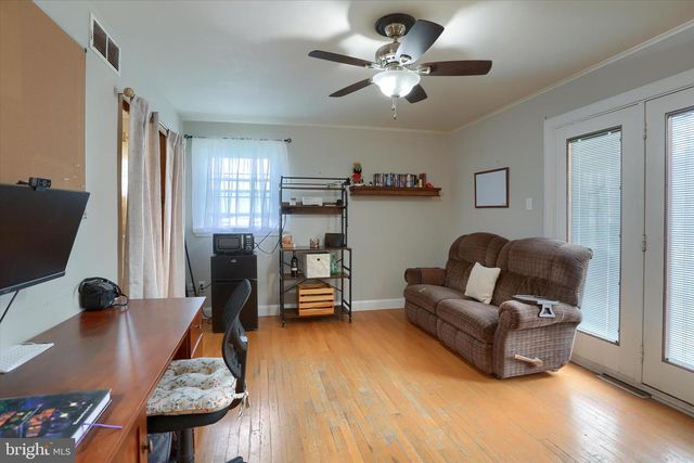 102 FOREST DR, Camp Hill, PA 17011