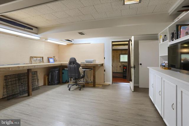 102 FOREST DR, Camp Hill, PA 17011