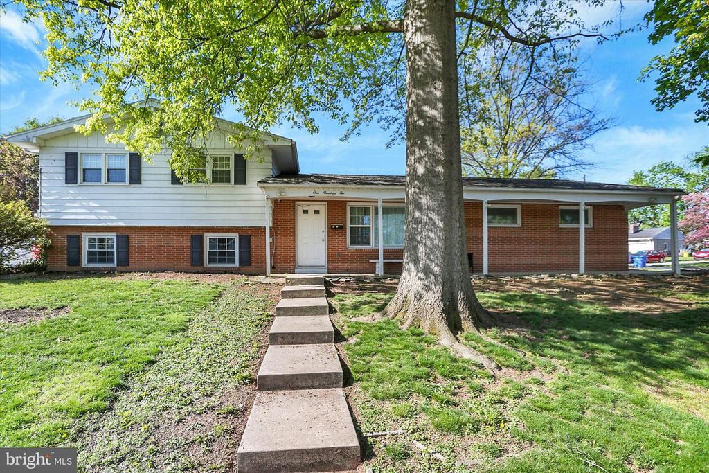 102 FOREST DR, Camp Hill, PA 17011