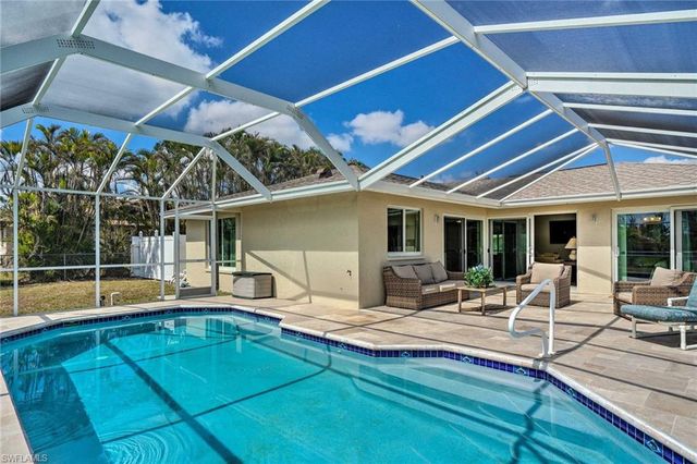 2404 SE 16th ST, Cape Coral, FL 33990